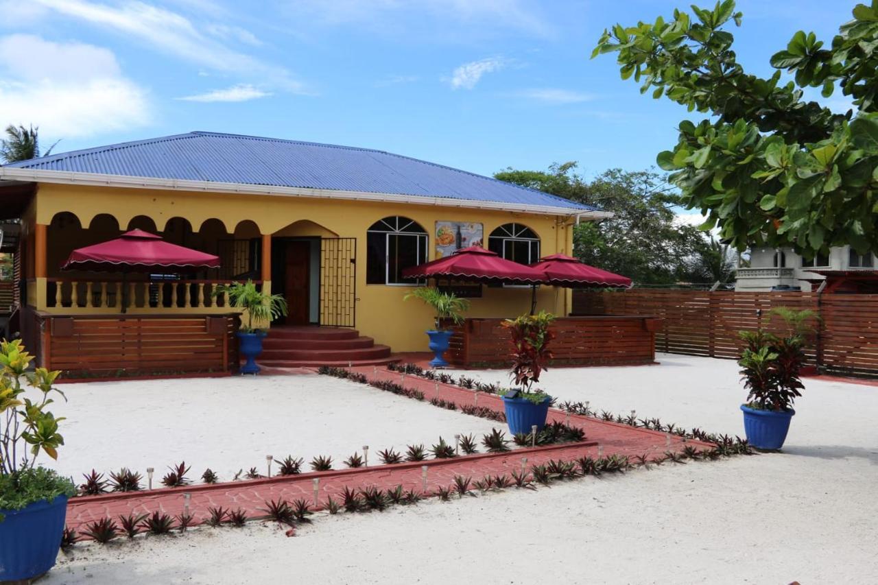Ms. Holder'S Comfort Villa Georgetown Buitenkant foto